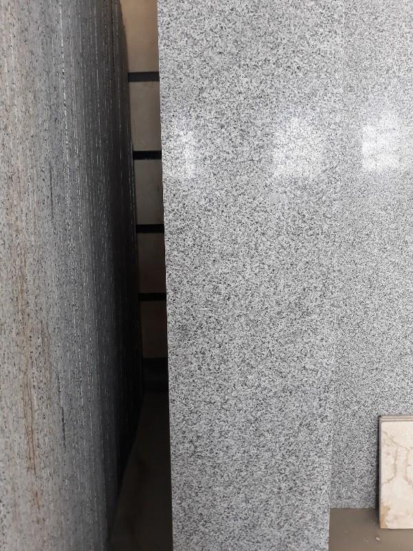 سنگ گرانیت نطنز